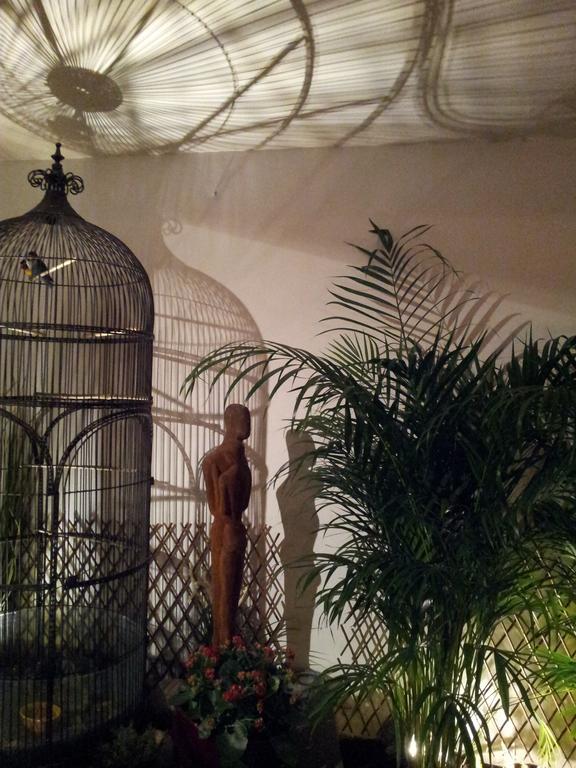 Couette-café Le Petit Siam : Le Calme En Centre *