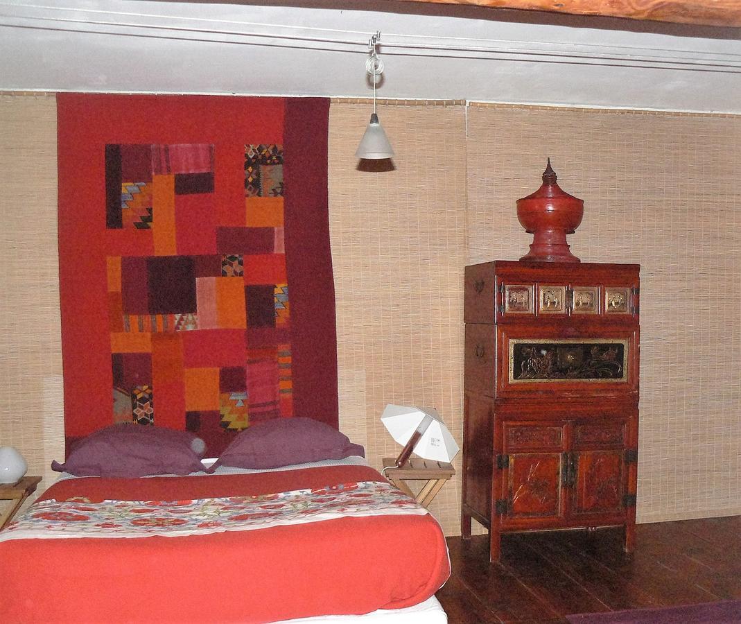 Le Petit Siam : Le Calme En Centre Couette-café